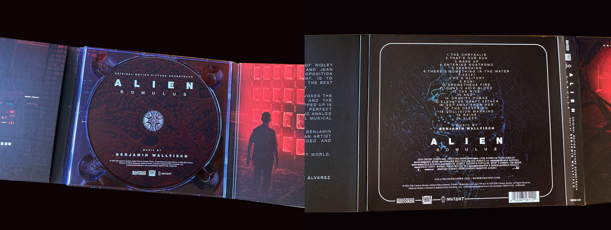 Montage Booklet 01.jpg (579 KB)